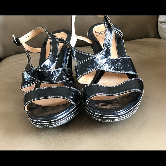 Sofft Women’s 8, Patent Leather Strappy Wedge Heels, Suede Wrapped, GUC - Picture 12 of 16